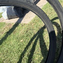 Used tire size 26×1.25 comes with tubes