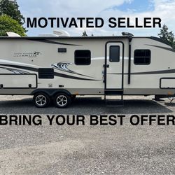 2016  26’ Travel Trailer 