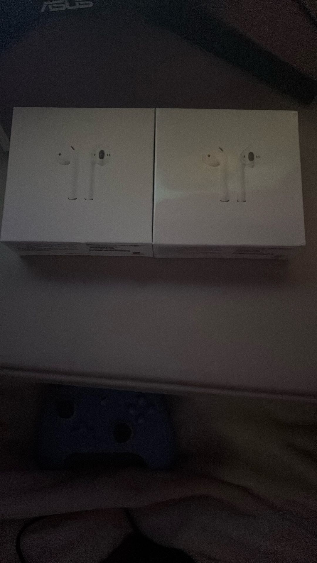 Air Pods Gen 2’s (READ DESCRIPTION)