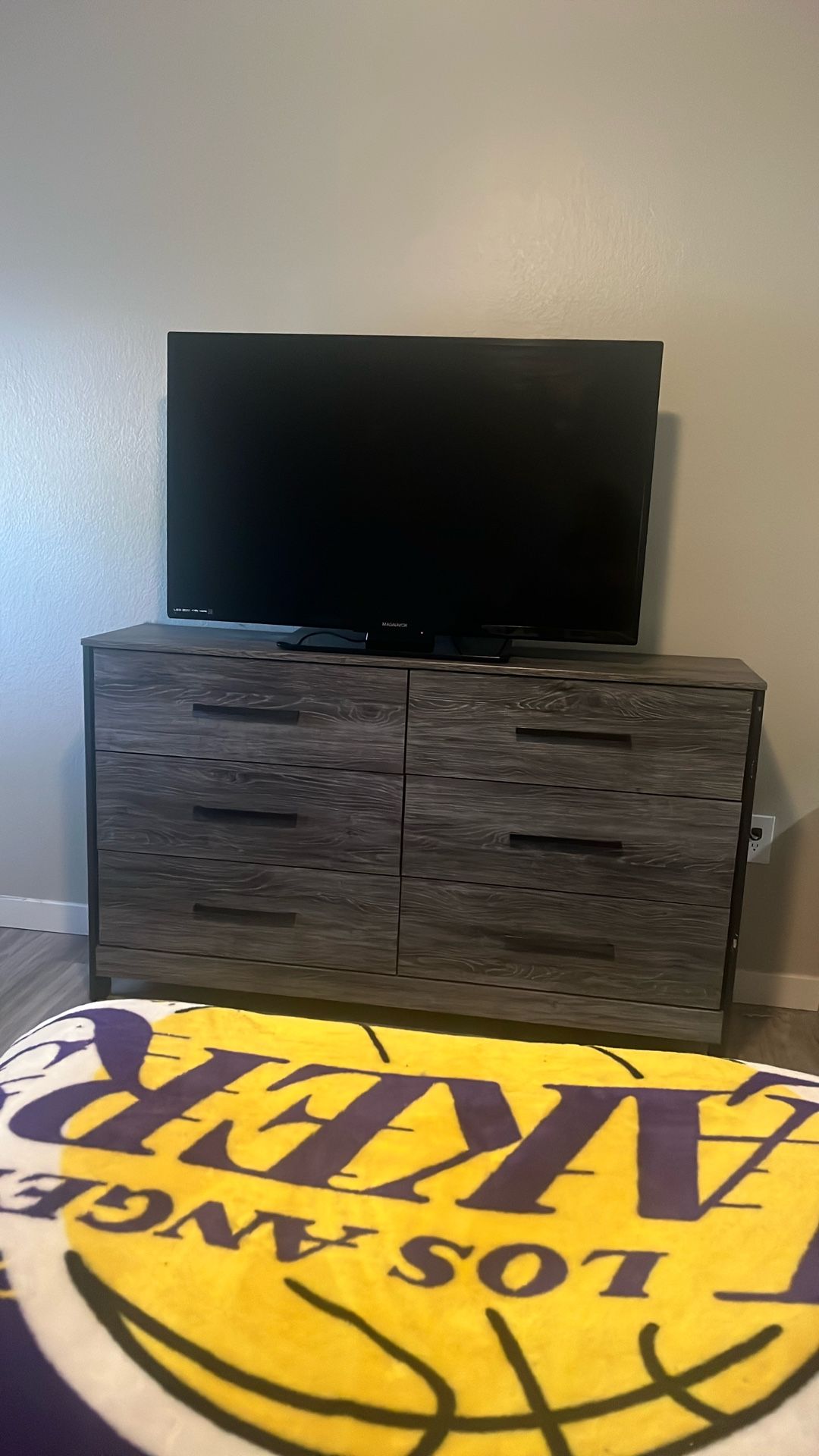 Dresser With TV 