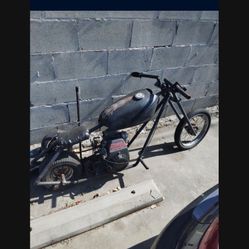 Mini Bike , Just Needs Gaskets For Carb