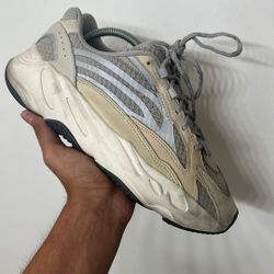 Adidas Yeezy Boost 700 Cream 
