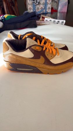 **Size 11** Nike Air Max 90 Premium Sneakers