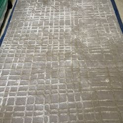 Like-New WEST ELM 5x8’ Beige Area Rug