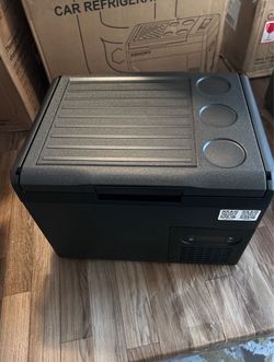 Feelfunn 12V Refrigerator 16QT Portable Freezer Electric Cooler Black