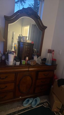 Dresser