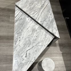 Carrara Marble Coffee Table – Modern Triangular Design