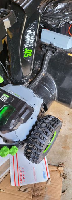 Electric snowblower