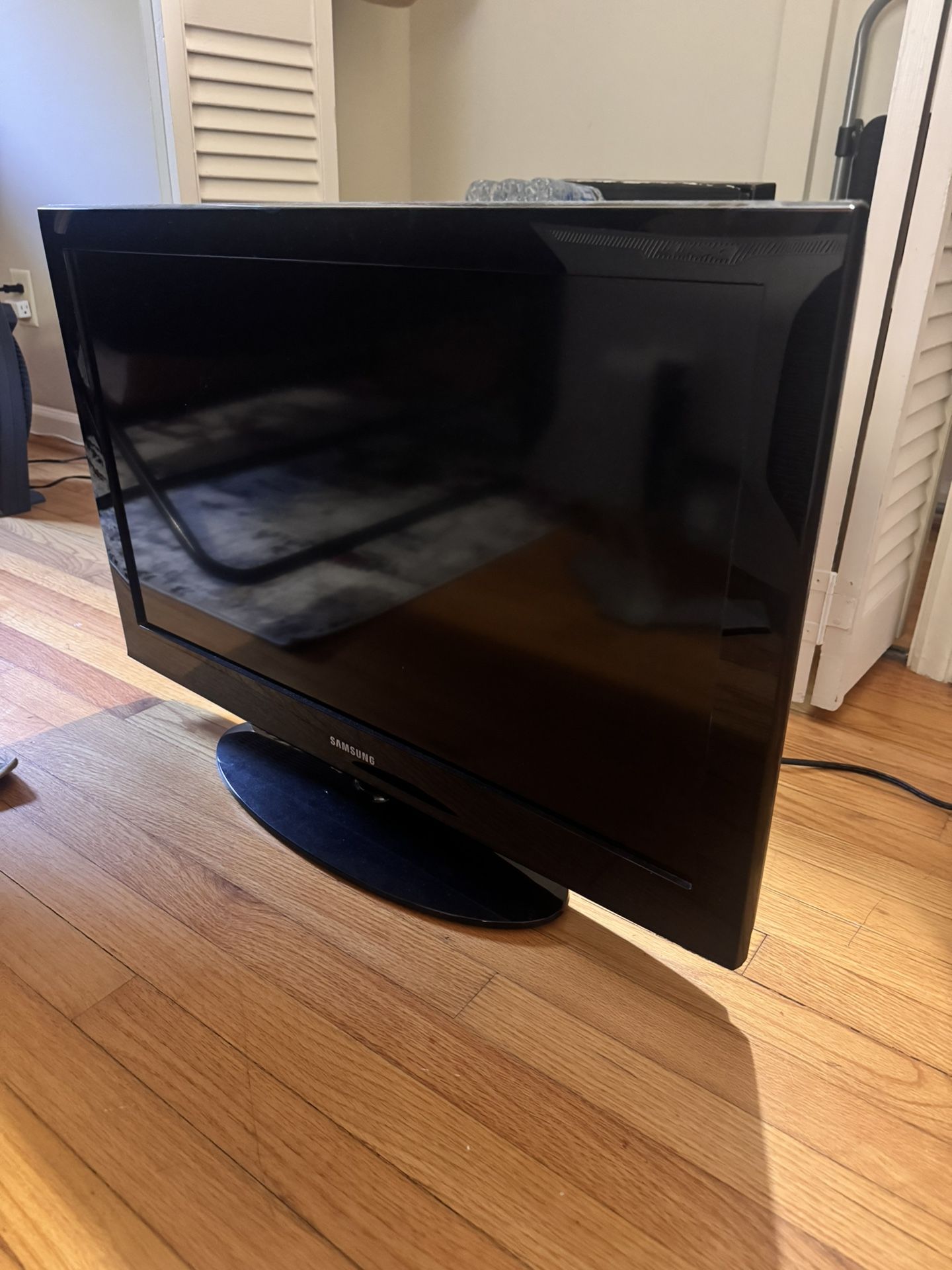 32 inch Samsung lcd tv