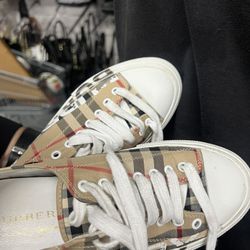 Burberry Shoes 