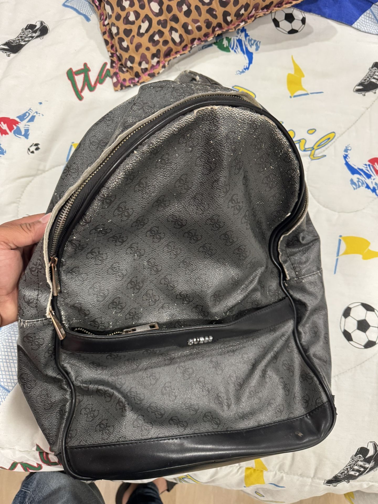 Guess Backpack 🎒 
