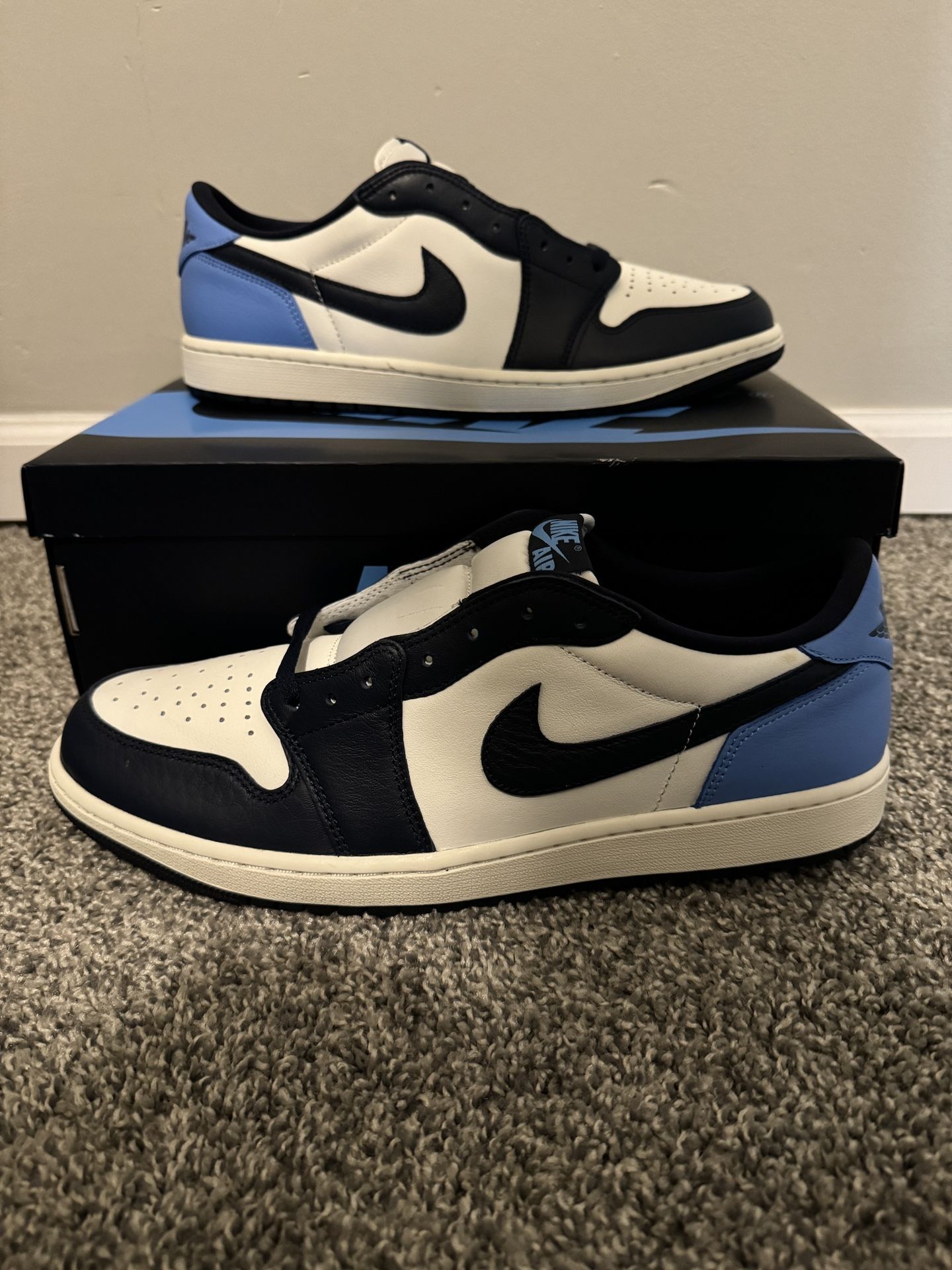 Air Jordan 1 Low OG Obsidian UNC Men’s Size 14 (SKU: CZ0790-400)