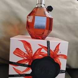 Viktor & Rolf Flowerbomb 
