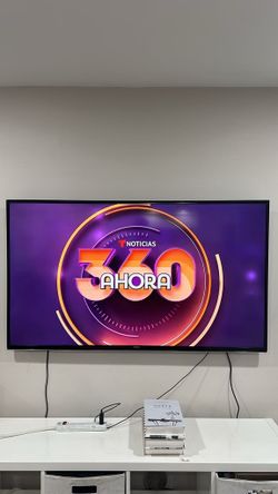 Samsung Smart 60” TV
