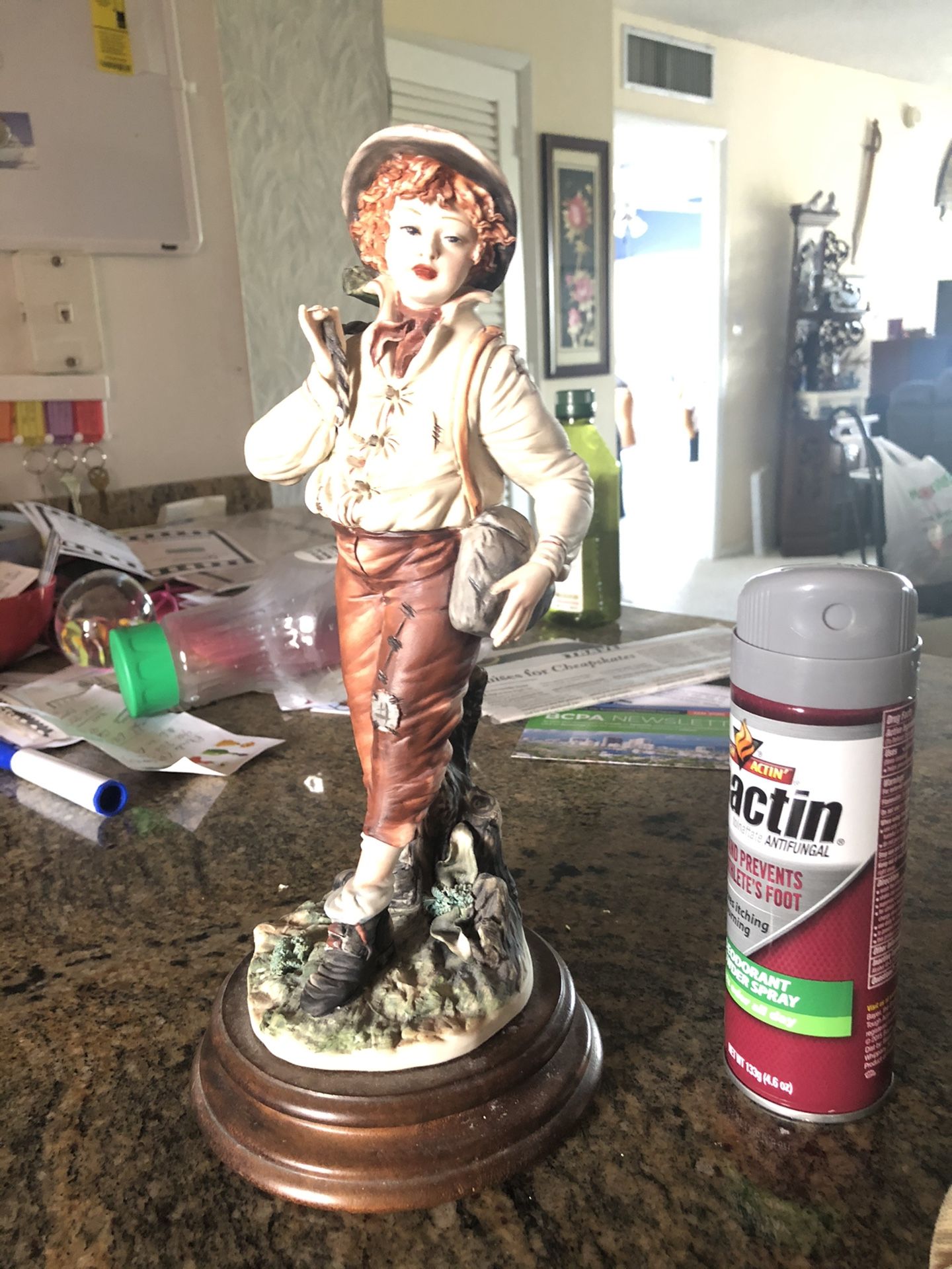 Mangehetti sculptor