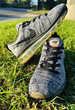 Nike Flyknit Air Max Oreo