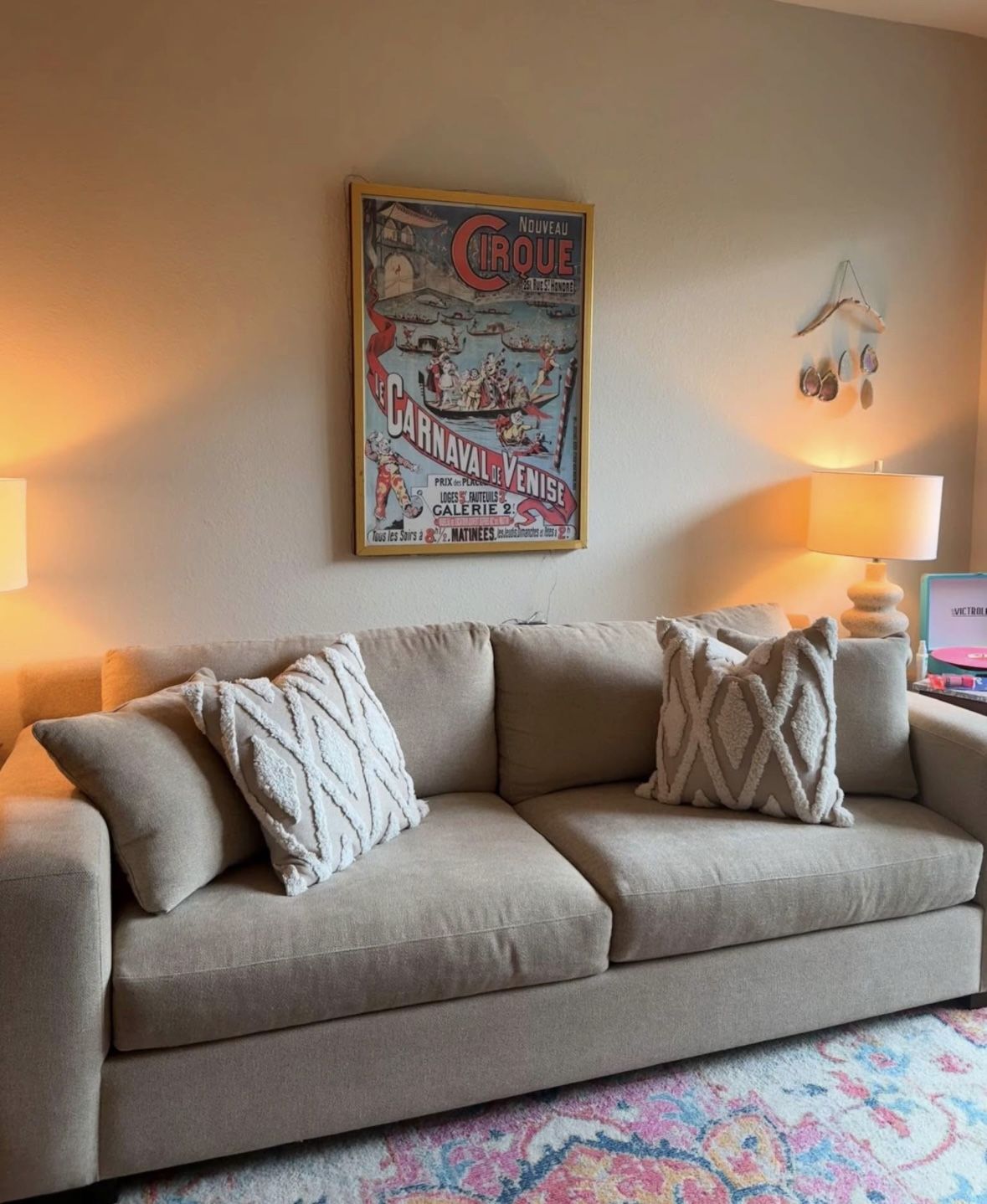 Beige Sofa And Loveseat Mint Condition - Delivery Included 🛻