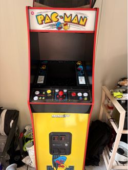 Pacman Arcade Machine