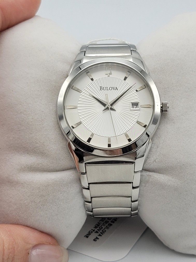 Bulova Men’s Stainless Steel Dress Watch ⌚