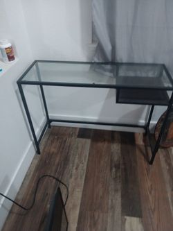 Computer table