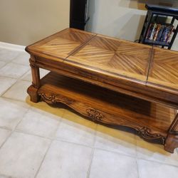 Coffee Table w/storage