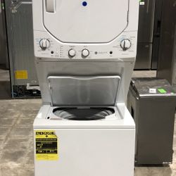 GE GUD24ESSMWW WASHER DRYER  Stacked Laundry Center TQA