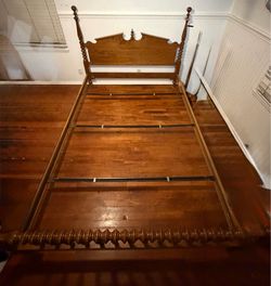 Antique wood bed frame (Queen)