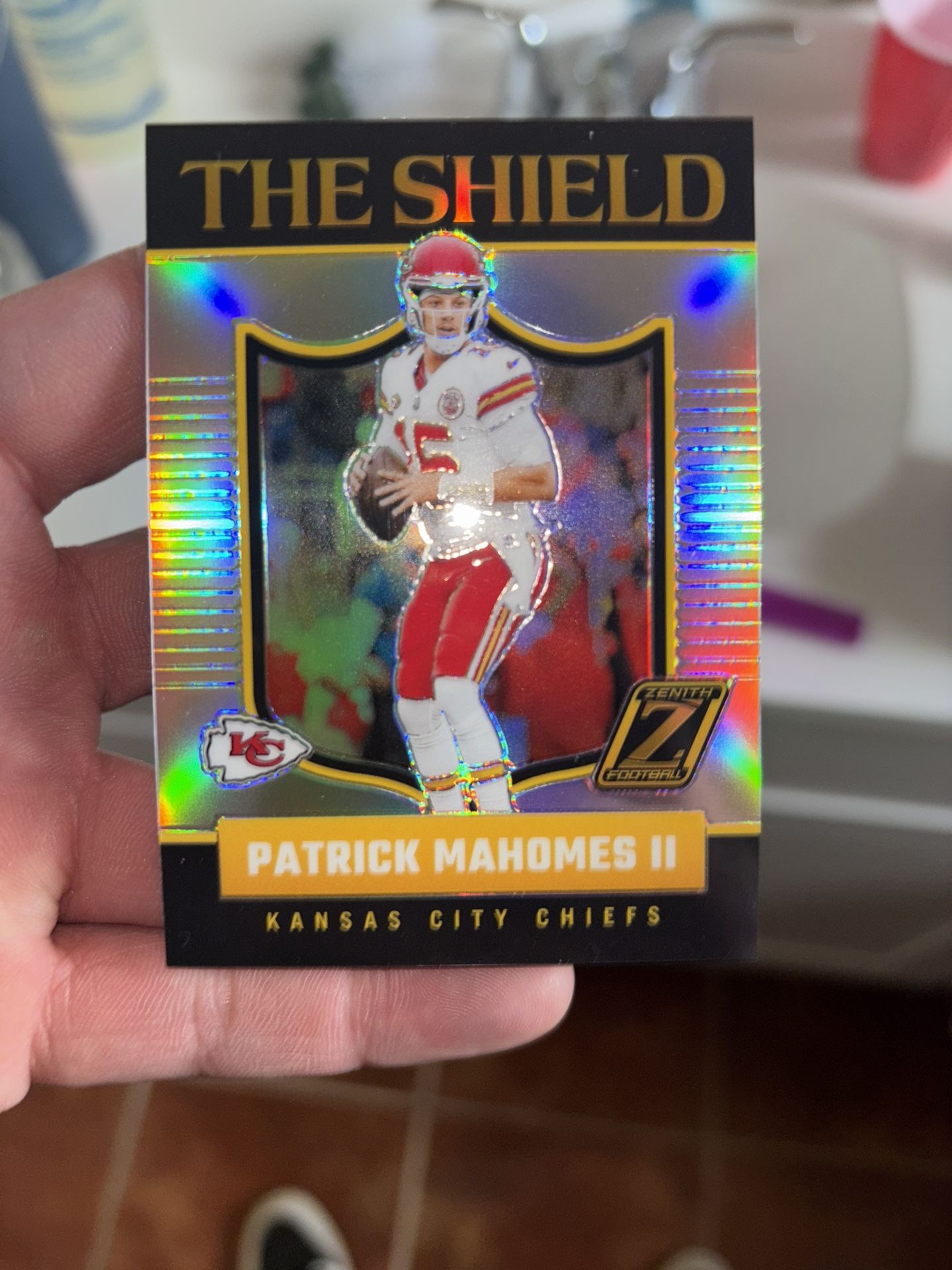 Panini Zenith The Shield Prizm Patrick Mahomes Case Hit
