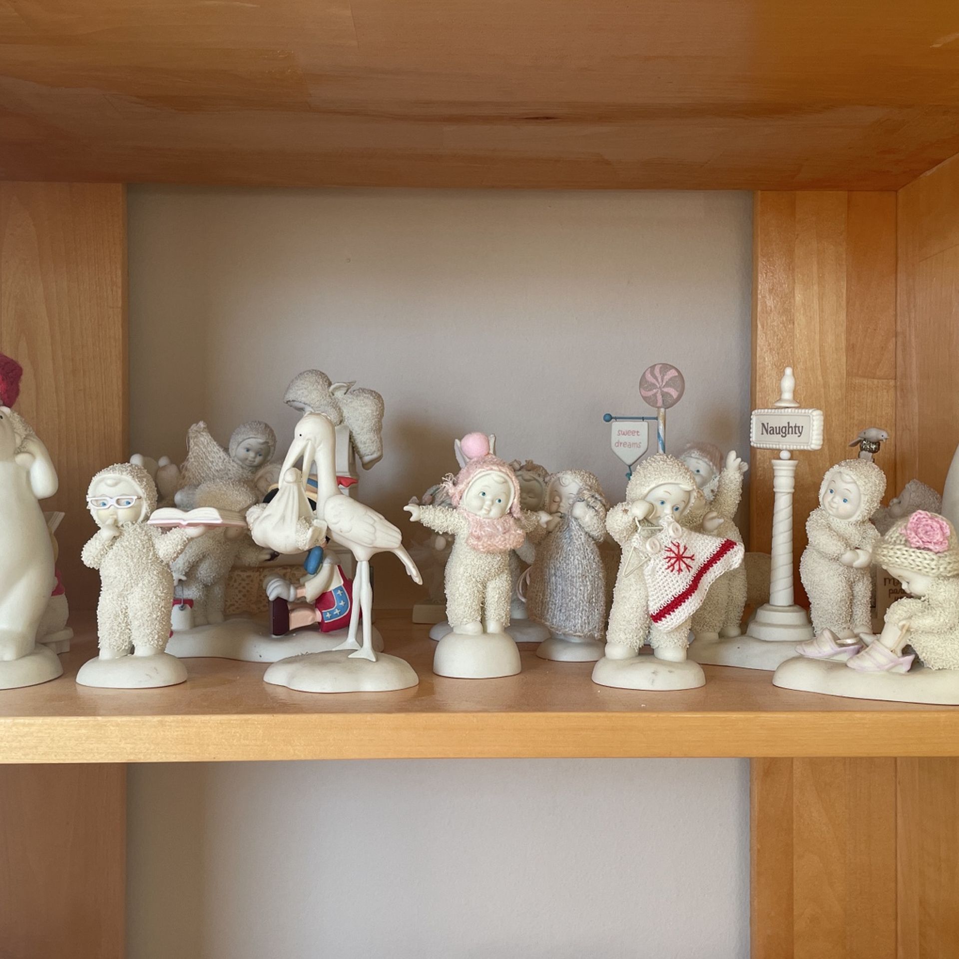 Snow Baby, Cherished Teddies,Precious Moments