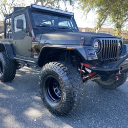 4x4 Jeep Wrangler