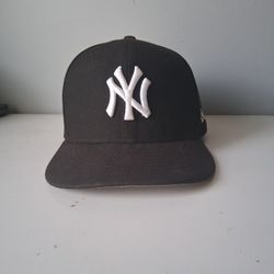 Black Yankees Hat Snapback
