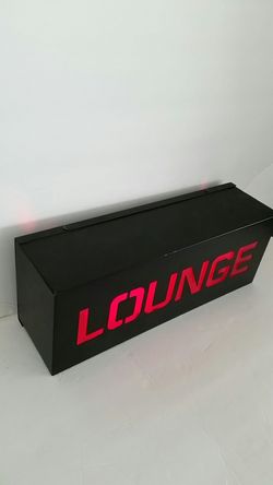 LOUNGE Electric Sign Plug In OBO
