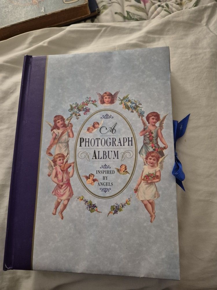 VINTAGE PHOTO ALBUM " INSPIRED BY ANGELS"
