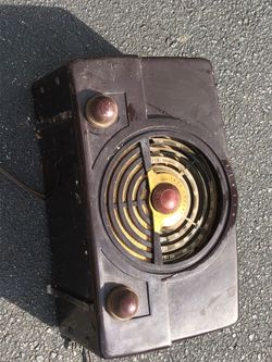 Antique Bakelite radio Zenith tone register