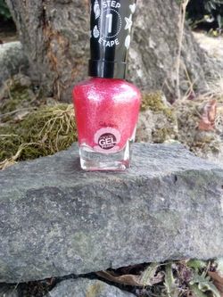 Sally Hansen Gel Pearl Nail Polish Brand New