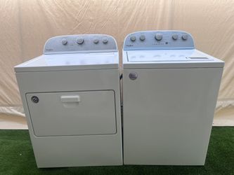 WHIRLPOOL WASHER AND DRYER SET