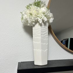 BRAND NEW: White Decorative Vase (Flowers Optional)