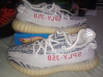adidas yeezy 350 zebra
