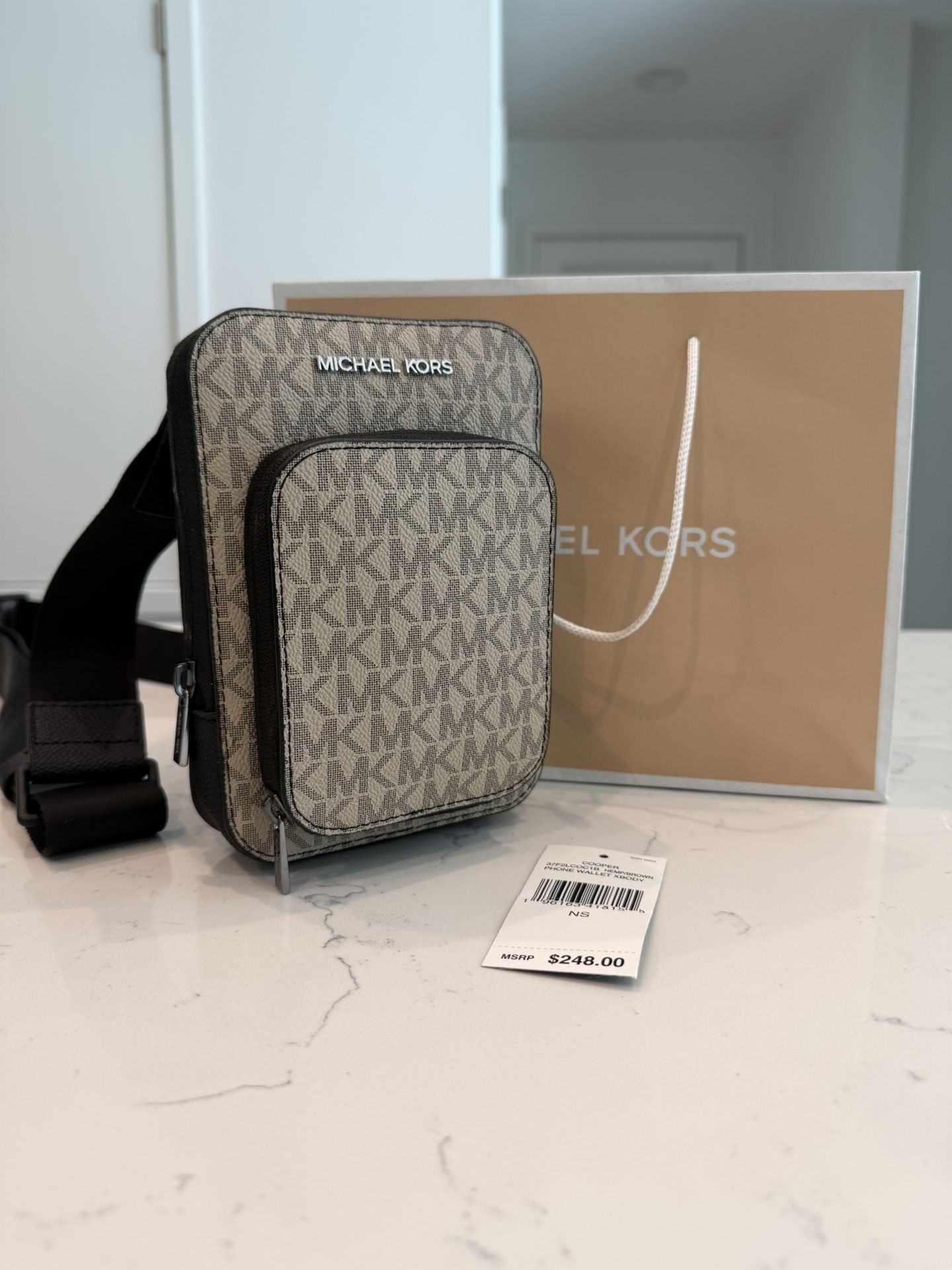 Michael Kors Cooper Phone Wallet/Crossbody Wallet