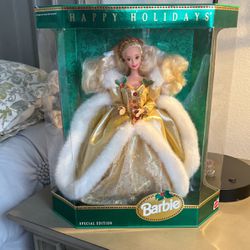 Happy Holidays Barbie. Gold Gown. 