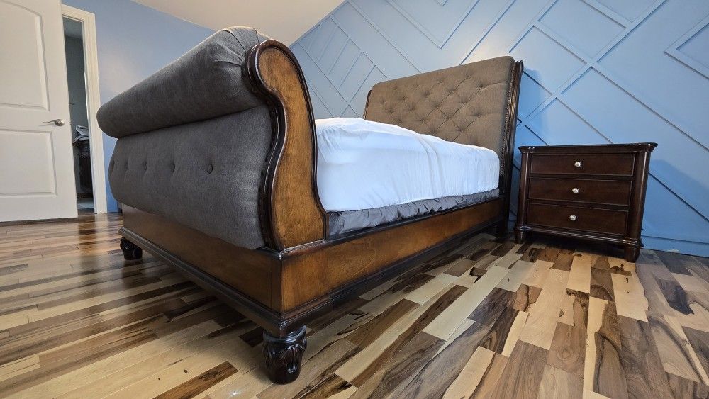 Bedroom Set, 4 piece, Queen