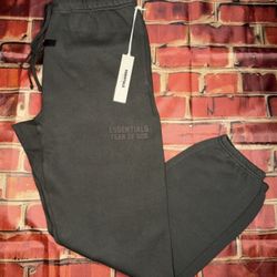 Brand New Men’s Large “Off Black” Essentials Cuffed Sweatpants