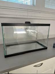 10 Gallon Aquarium For Reptile Or Fish New Condition