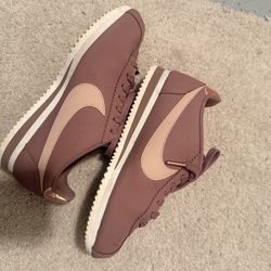 Nike Cortez