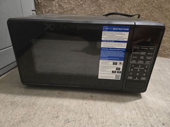 Mainstays black microwave