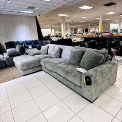 Lindyn Fog 3-Piece LAF Sectional