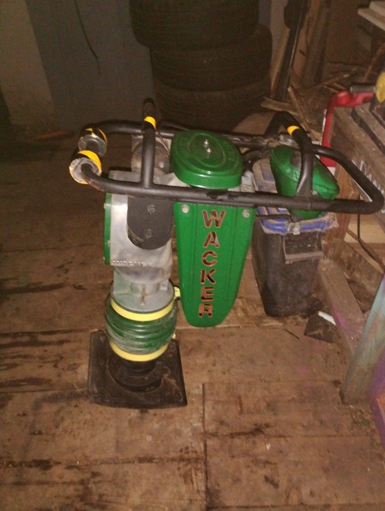Dirt Compactor Whacker 80