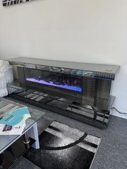 Color Changing Fireplace W/ Speakers