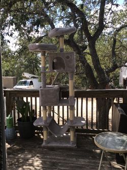 Cat tree tower