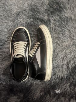 Rick Owens Rick Owens Round Toe Lace-Up Sneakers